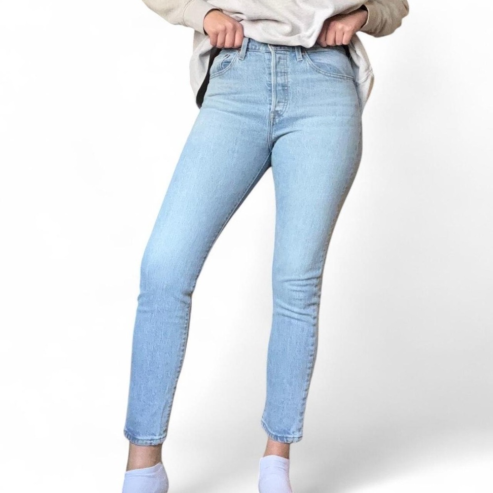 Levi's® Premium 501 Skinny Women’s Jeans // Size 28 // Tango Light - Light Wash